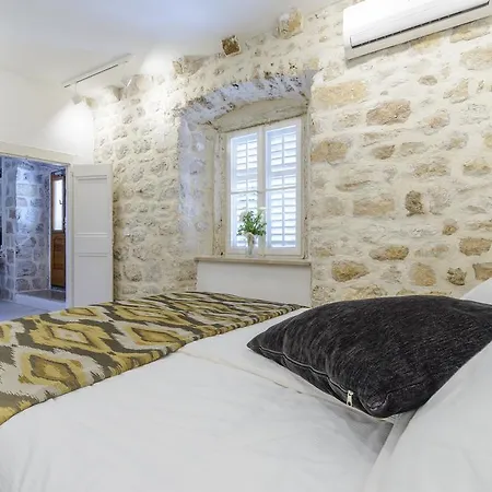 Old House Ντουμπρόβνικ